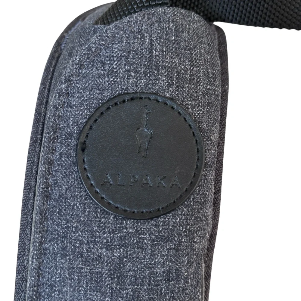 ALPAKA 7ven Mini Messenger Bag (Carbon Grey) Crossbody Laptop